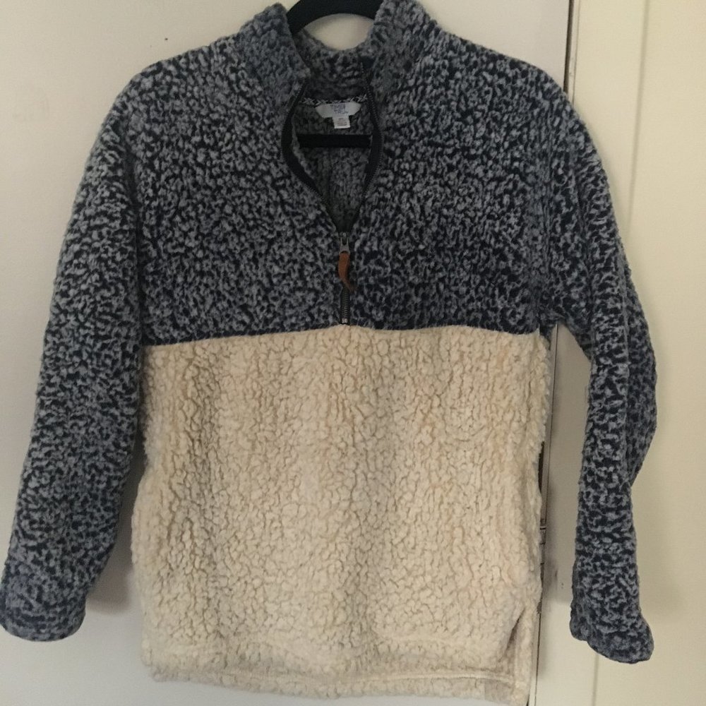 Super soft quarter zip! Time and Tru size XS